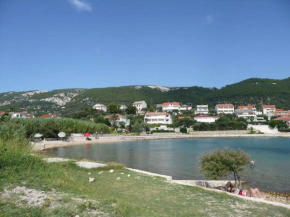Two-Bedroom Apartment in Banjol IV